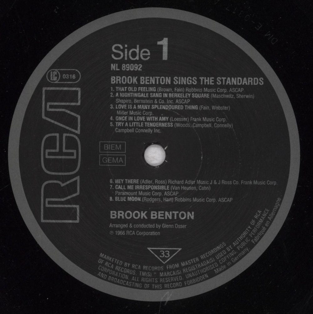 Brook Benton Brook Benton Sings The Standards German vinyl LP album (LP record) BR0LPBR847329