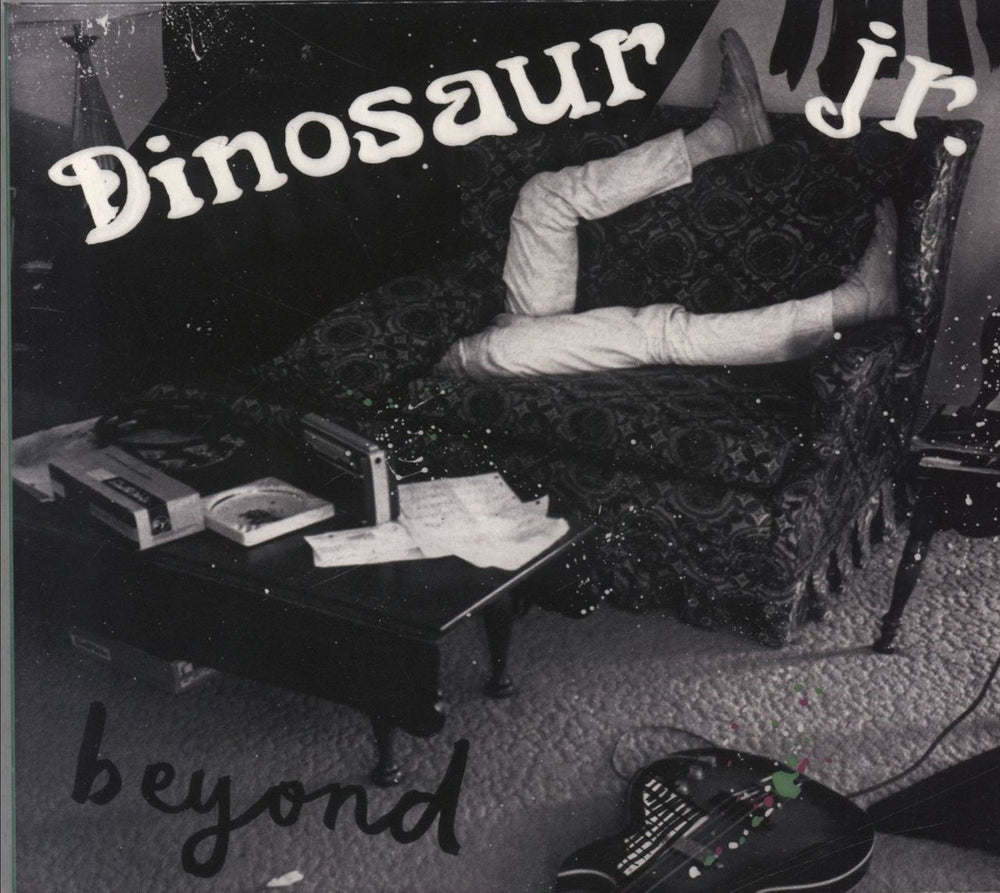 Dinosaur Jr Beyond UK CD album (CDLP) PIL070CD