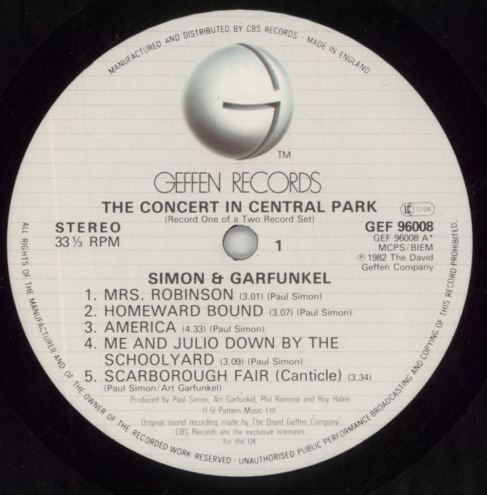 Simon & Garfunkel The Concert In Central Park + Lyric Booklet - EX UK 2-LP vinyl record set (Double LP Album) SGF2LTH374217